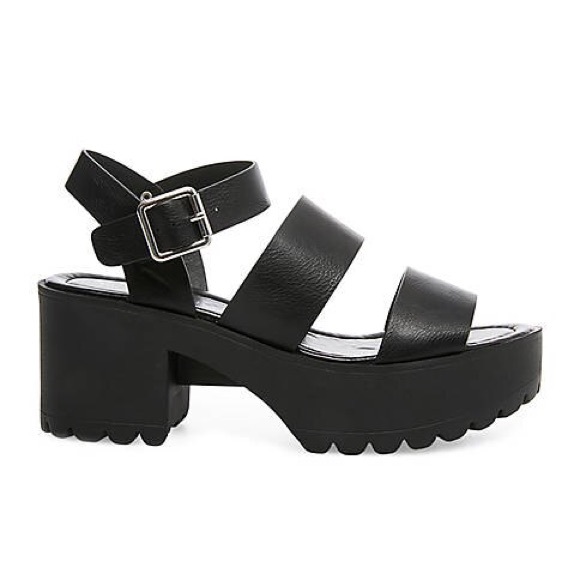 madden girl chunky sandals